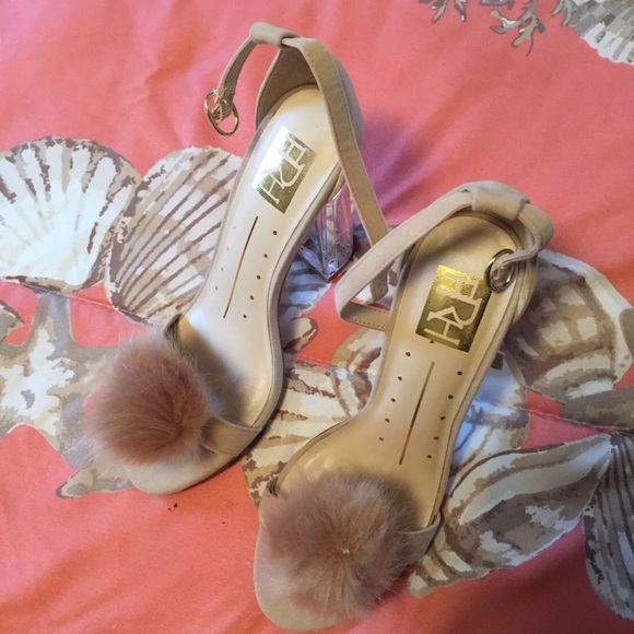 Tan fur glass heels - Picture 3 of 4